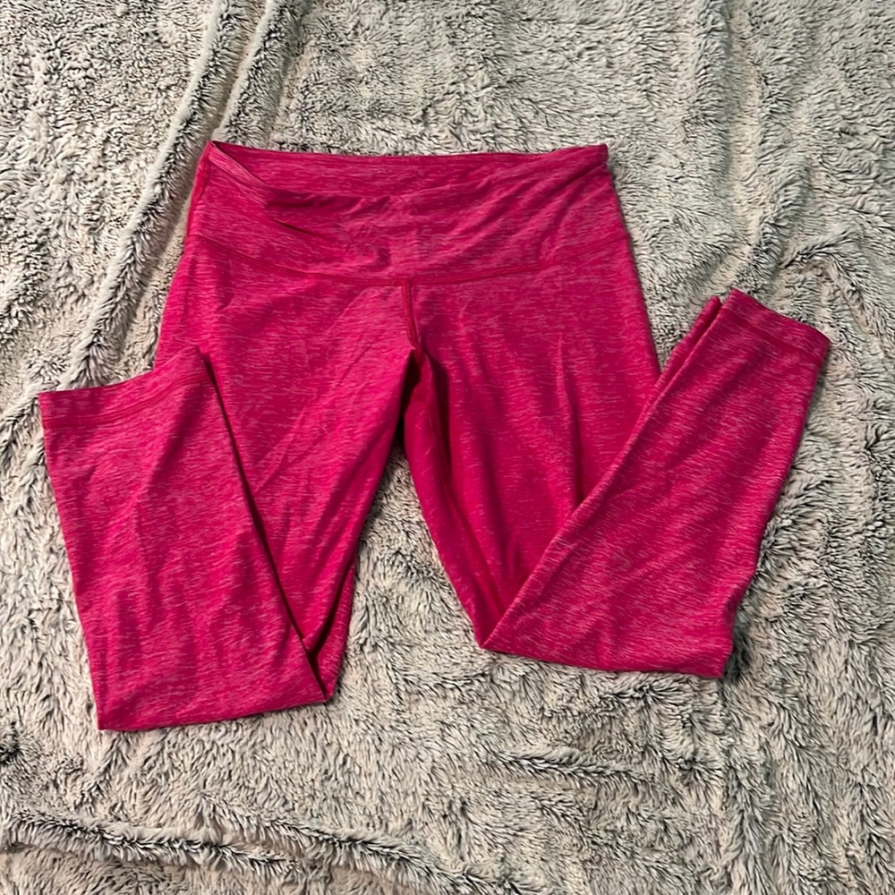 Womens Capri leggings. No tag but guessing 6/8.